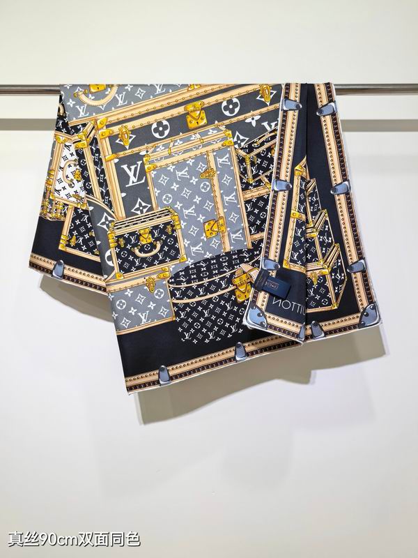 LV silk scarf 90X90cm E051744